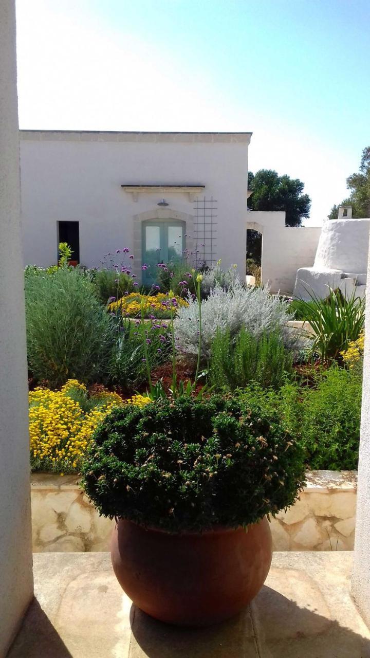 The Proud Garden Bed & Breakfast Carovigno Exterior photo