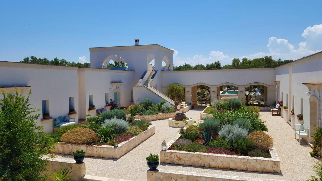 The Proud Garden Bed & Breakfast Carovigno Exterior photo